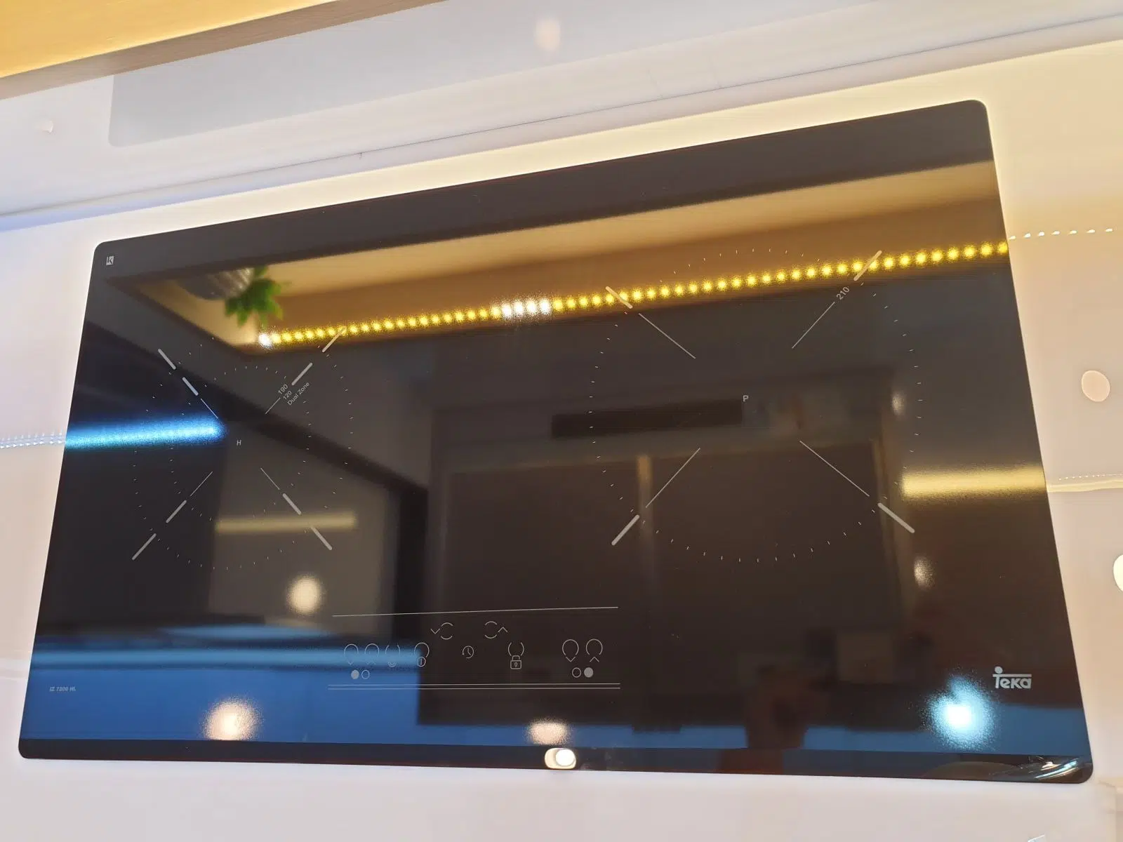 Bep dien tu Teka IZ 7200 HL 2