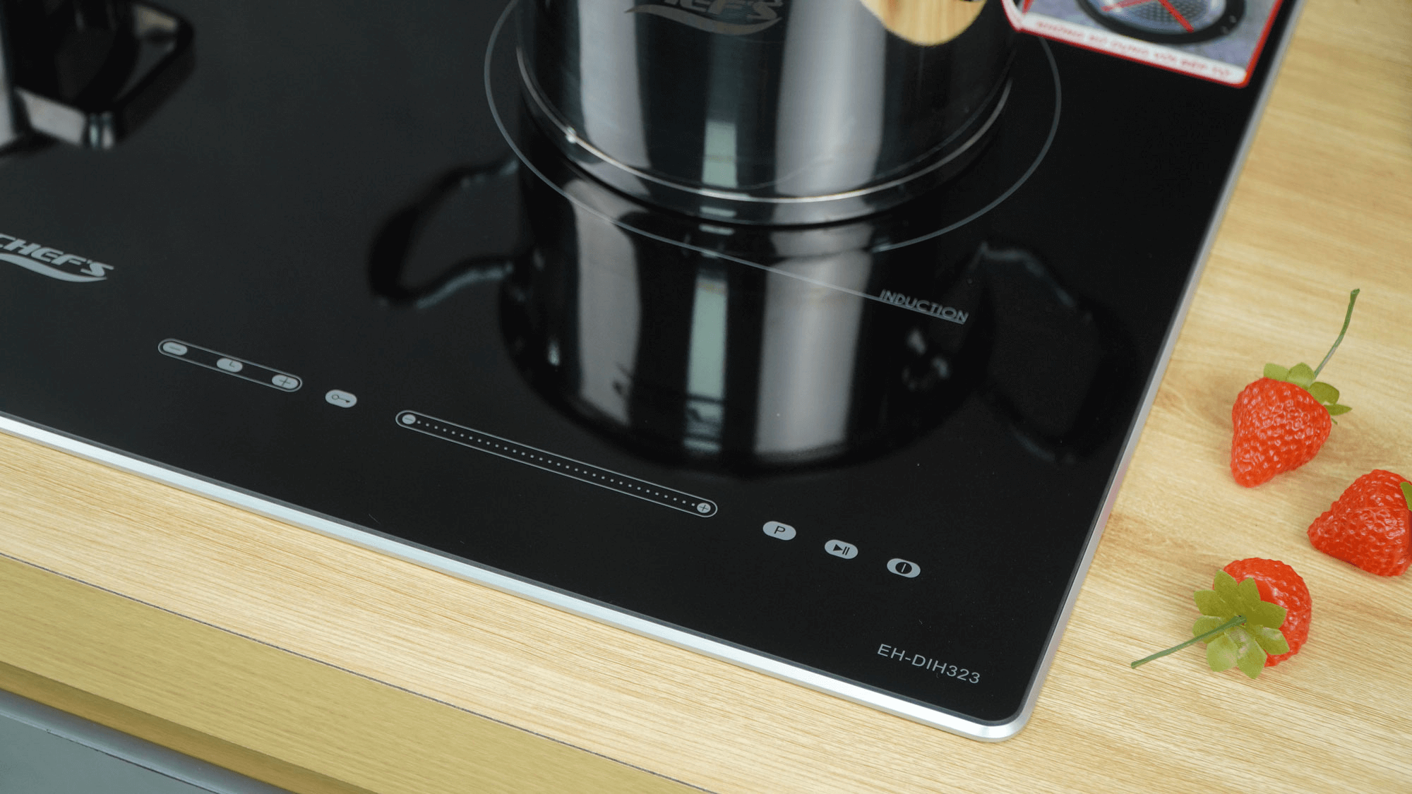 Bep tu doi Chefs EH DIH323 1