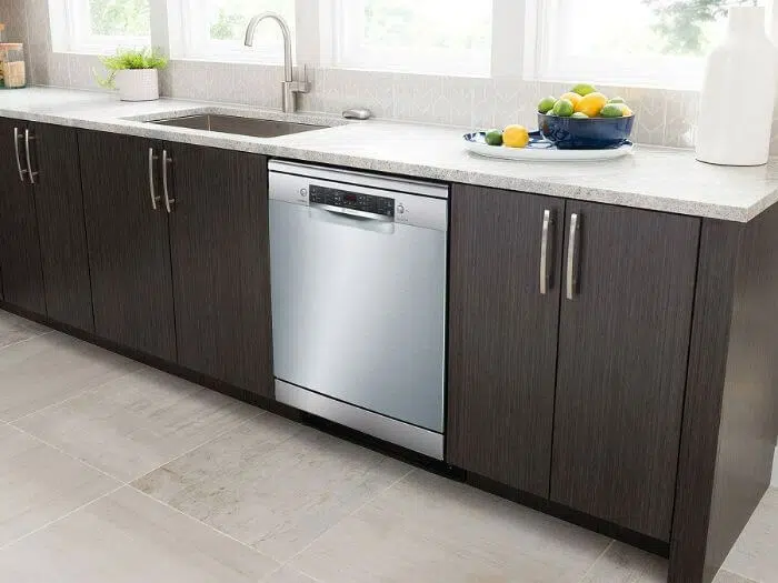 may-rua-bat-bosch-sms46gi01p