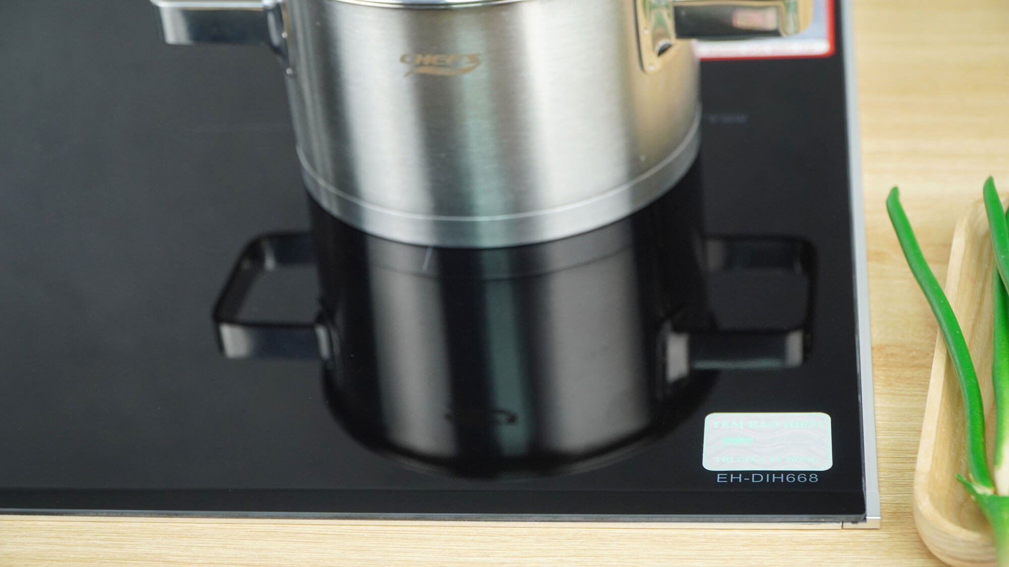 BEP TU CHEFS EH DIH 668 – DIEN MAY IBUYS 13