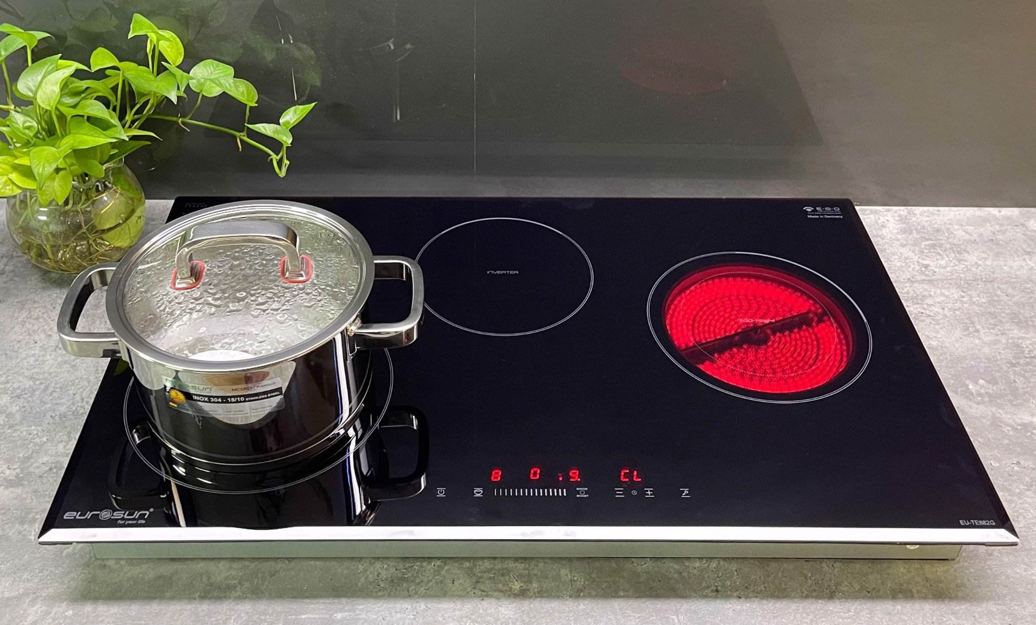 Bếp điện từ Eurosun EU-TE882G