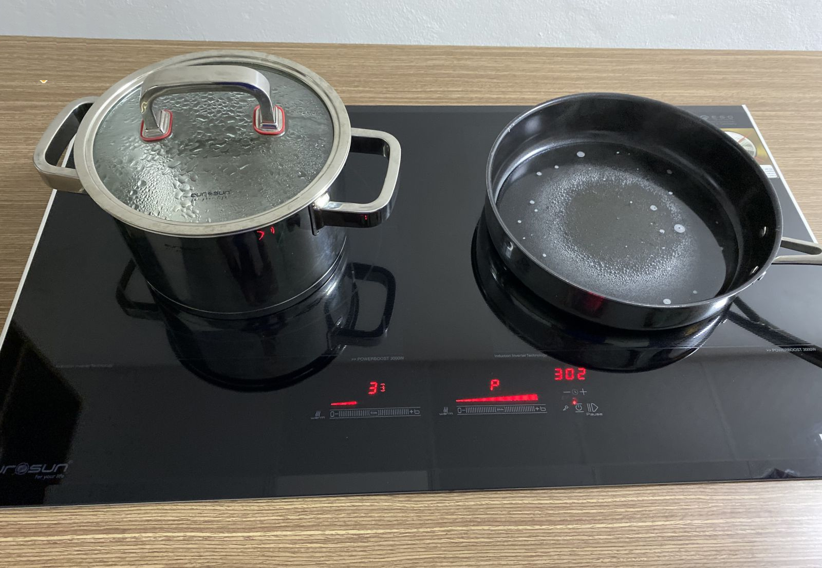 Bếp từ Eurosun EU-T897G