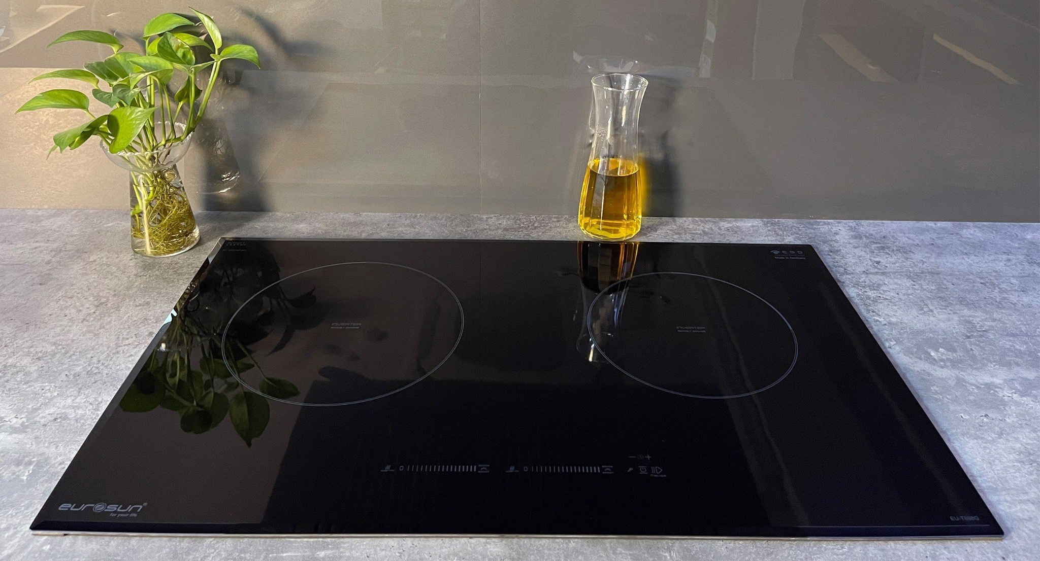 Bếp từ Eurosun EU-T898G