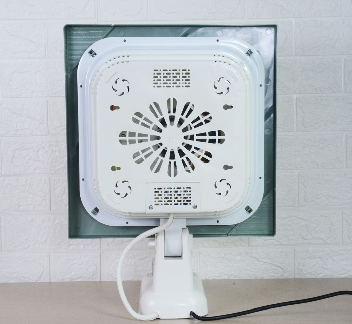 Đèn sưởi nhà tắm Kottmann K4BG