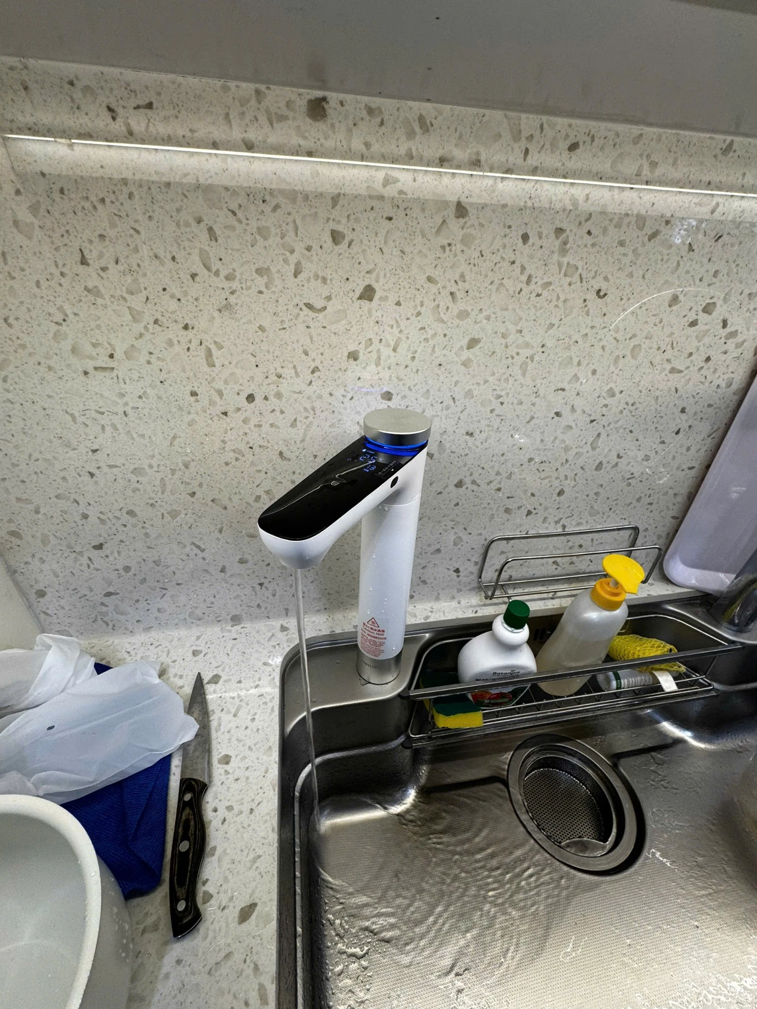 may loc nuoc Philips AUT7005 anh lap dat thuc te 1