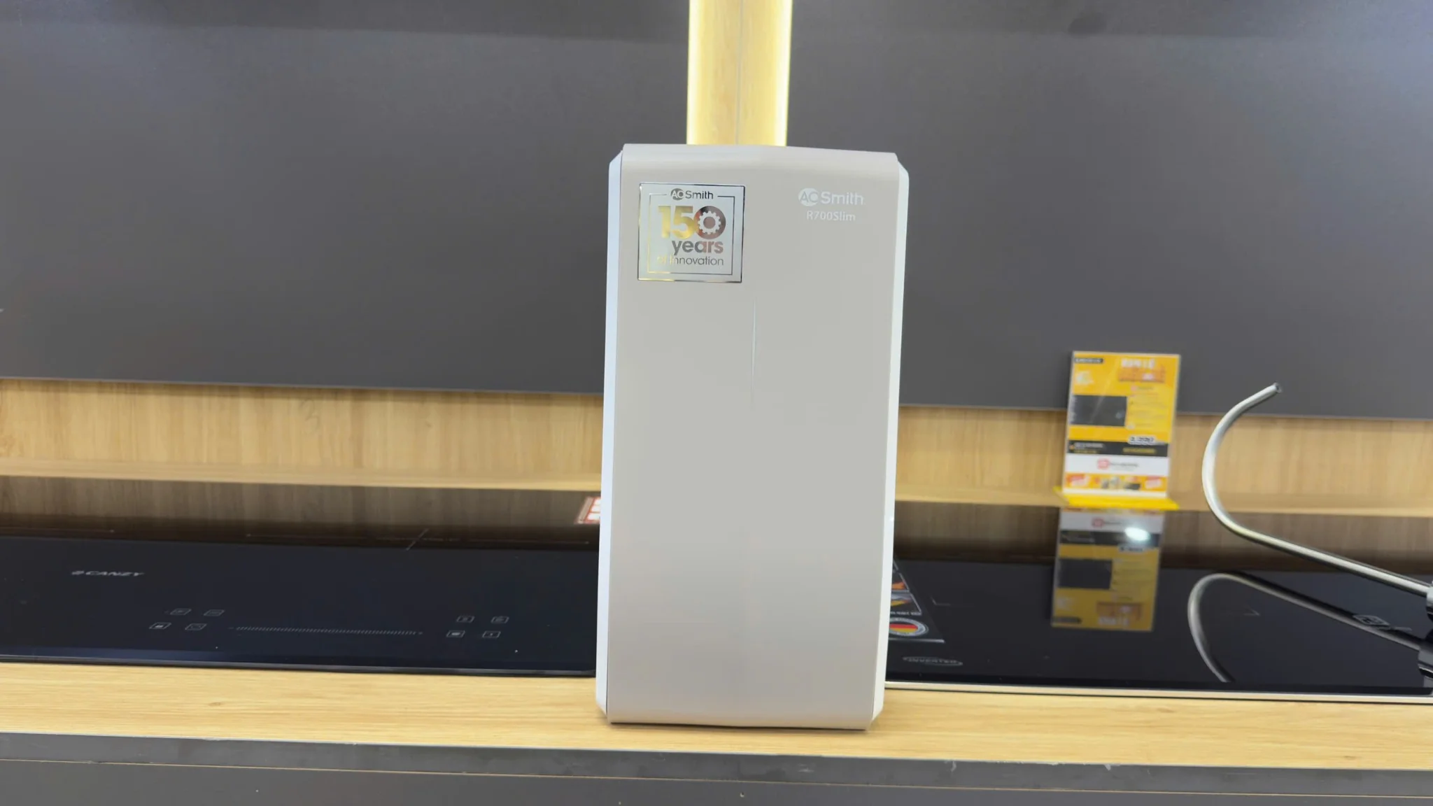 May loc nuoc A.O Smith R700Slim Anh thuc te 3