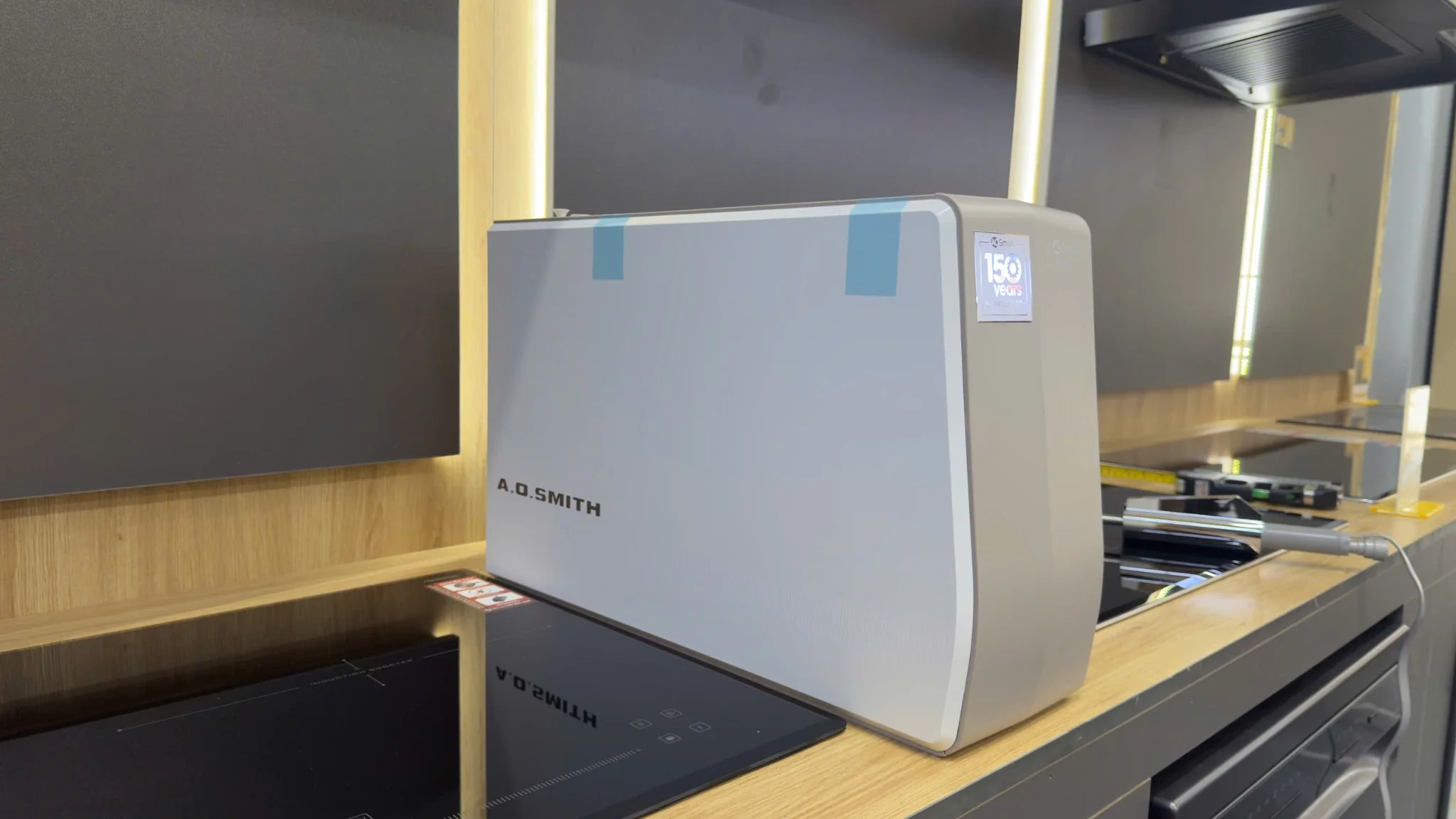 May loc nuoc A.O Smith R700Slim Anh thuc te 5